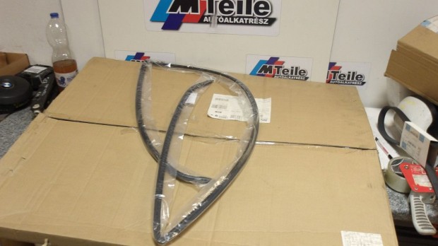 [GYRI J] BMW HTS SZLVD  SZIGETELS E92+LCI 7119713